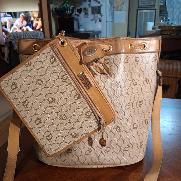 Brown Designer Bucket Bag - Picture 7 of 16